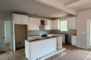 1029 S Jeff Davis Dr, Fayetteville, GA 30215 - Photo 3