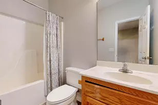 122 Grove Hill Ave, Blackshear, GA 31516 - Photo 11