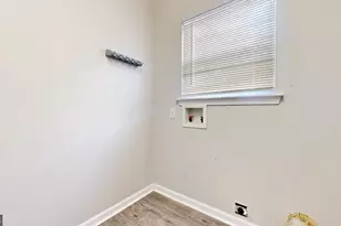 122 Grove Hill Ave, Blackshear, GA 31516 - Photo 7