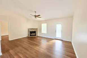 102 Lake Victoria Dr, Kingsland, GA 31548 - Photo 5