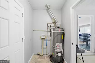 2043 Claude St NW, Atlanta, GA 30318 - Photo 13