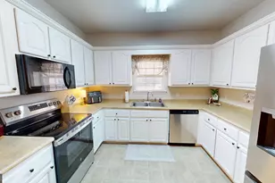 316 W Leyland Ct, Statesboro, GA 30458 - Photo 15