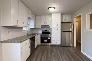 7016 Adel Ln, Riverdale, GA 30274 - Photo 5