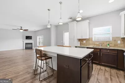 222 Loganview Drive, Loganville, GA 30052 - Photo 9