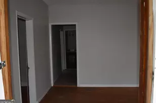 963 E Solomon St, Griffin, GA 30223 - Photo 9