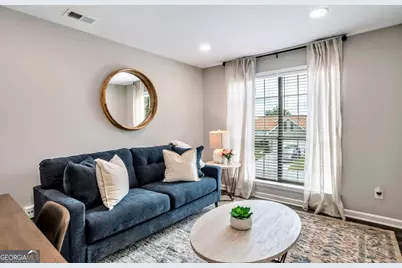 8008 Clearview Circle, Riverdale, GA 30296 - Photo 7