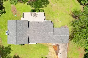 223 Pinehaven Dr, Lagrange, GA 30240 - Photo 3