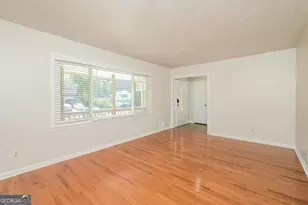 3518 Sandy Woods Ln, Stone Mountain, GA 30083 - Photo 3