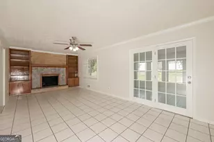 3518 Sandy Woods Ln, Stone Mountain, GA 30083 - Photo 7