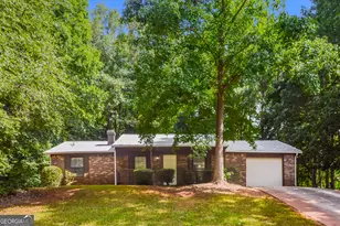 4585 Old Lake Dr, Decatur, GA 30034 - Photo 1