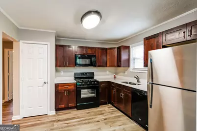 391 Charleston Lane, Lawrenceville, GA 30046 - Photo 5