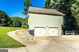 3907 Robin Ct, Acworth, GA 30101 - Photo 3