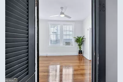 210 E State Street #18, Savannah, GA 31401 - Photo 9