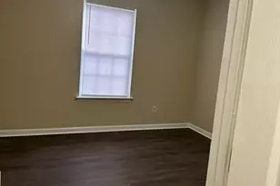 323 Carriage Ln, Albany, GA 31721 - Photo 17