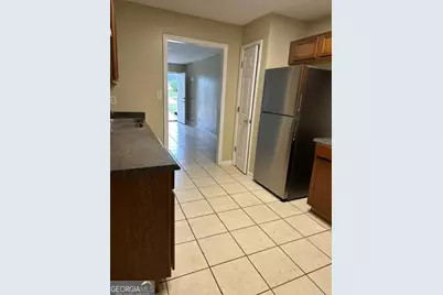 323 Carriage Lane #UNIT B, Albany, GA 31721 - Photo 9