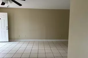 323 Carriage Ln, Albany, GA 31721 - Photo 5