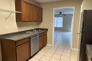 323 Carriage Ln, Albany, GA 31721 - Photo 7