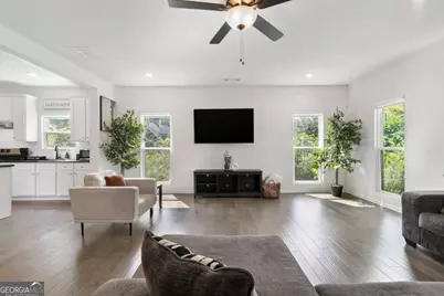 973 Mayson Turner Road NW, Atlanta, GA 30314 - Photo 5