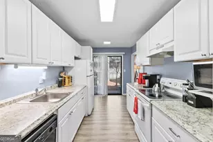 8740 Roswell Rd, Atlanta, GA 30350 - Photo 11