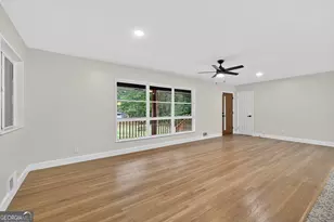 2296 Lyle Rd, College Park, GA 30337 - Photo 7