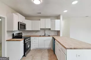 921 Cleburne St, Brunswick, GA 31520 - Photo 3