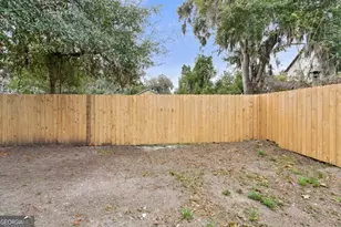 921 Cleburne St, Brunswick, GA 31520 - Photo 17