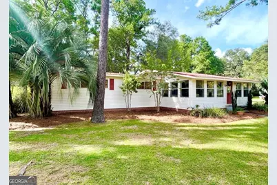 1031 Moore Haven Circle NE, Townsend, GA 31331 - Photo 3