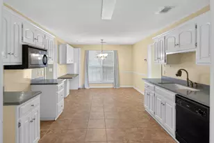 1153 Bartlett Dr, Statesboro, GA 30461 - Photo 9