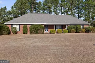 1153 Bartlett Dr, Statesboro, GA 30461 - Photo 1