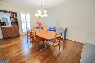 5735 Riverwood Dr, Atlanta, GA 30328 - Photo 13