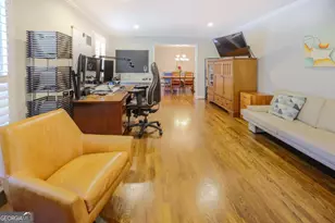 5735 Riverwood Dr, Atlanta, GA 30328 - Photo 15