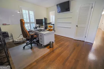 5735 Riverwood Drive, Atlanta, GA 30328 - Photo 21
