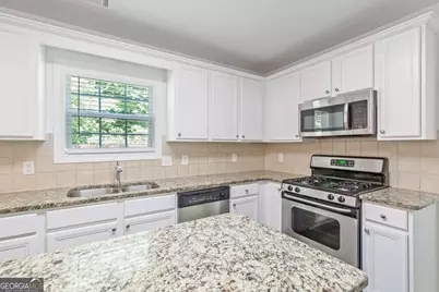 4353 Pond Edge Road, Snellville, GA 30039 - Photo 17