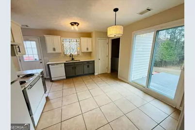 325 Dreamland Court, Winder, GA 30680 - Photo 3