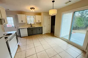 325 Dreamland Ct, Winder, GA 30680 - Photo 3