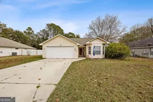 131 Lakeside Dr, Kingsland, GA 31548 - Photo 1