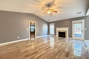 520 Redbud Ln, Mount Airy, GA 30563 - Photo 5