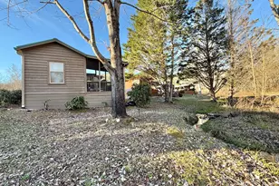 462 River Vista Dr, Dillard, GA 30537 - Photo 3