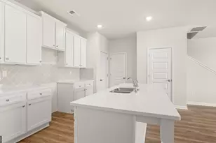 313 Tate St, Monroe, GA 30655 - Photo 9