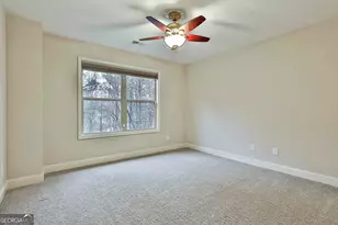 120 Meadow View Glen, Newnan, GA 30265 - Photo 29