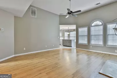 128 Calico Loop, Grantville, GA 30220 - Photo 9