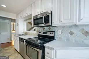 4010 Roswell Rd, Atlanta, GA 30342 - Photo 11