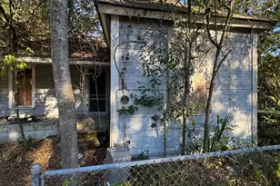 916 Gordon St, Brunswick, GA 31520 - Photo 41