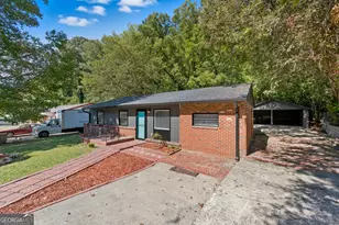 2541 Santa Barbara Dr NW, Atlanta, GA 30318 - Photo 11