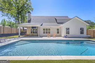 39 E Hill St, Newnan, GA 30263 - Photo 3