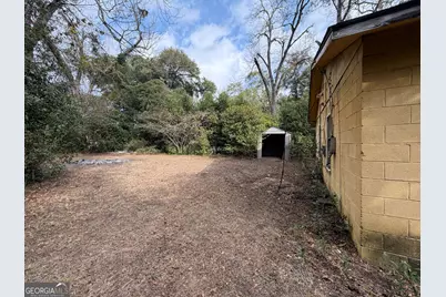 527 Jefferies Avenue, Albany, GA 31701 - Photo 13