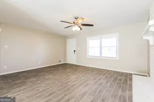 219 Deerfield Dr, Jonesboro, GA 30238 - Photo 3