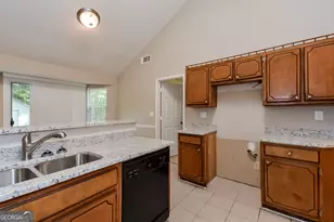 330 E Country Woods Dr, Covington, GA 30016 - Photo 7