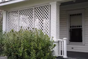 516 W Altamaha St, Fitzgerald, GA 31750 - Photo 9