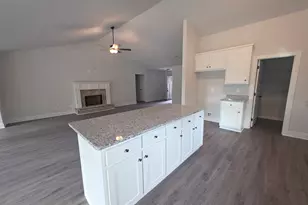 193 Windrow Trl, Statham, GA 30666 - Photo 5